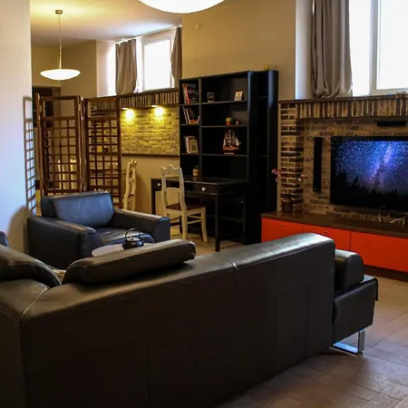 - Edlhof Apartment *